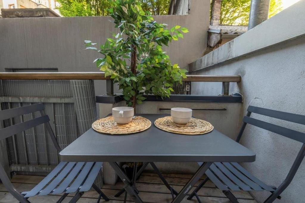 Appartement Cosy Dans Les Rues Pietonnes Grenoble Bagian luar foto