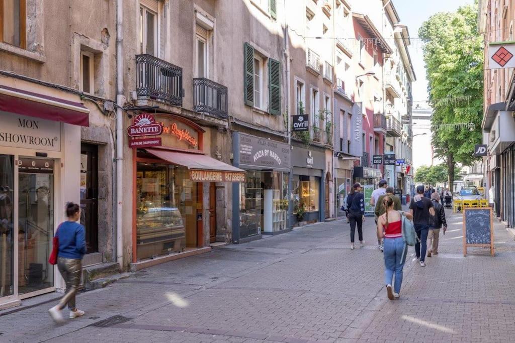 Appartement Cosy Dans Les Rues Pietonnes Grenoble Bagian luar foto